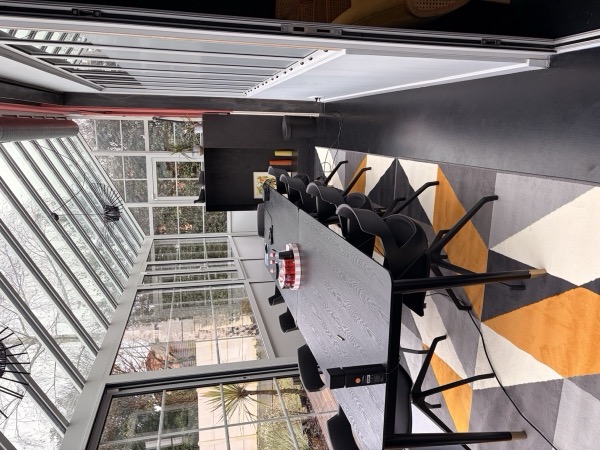 Intérieur étude notariale moderne Saint-Médard